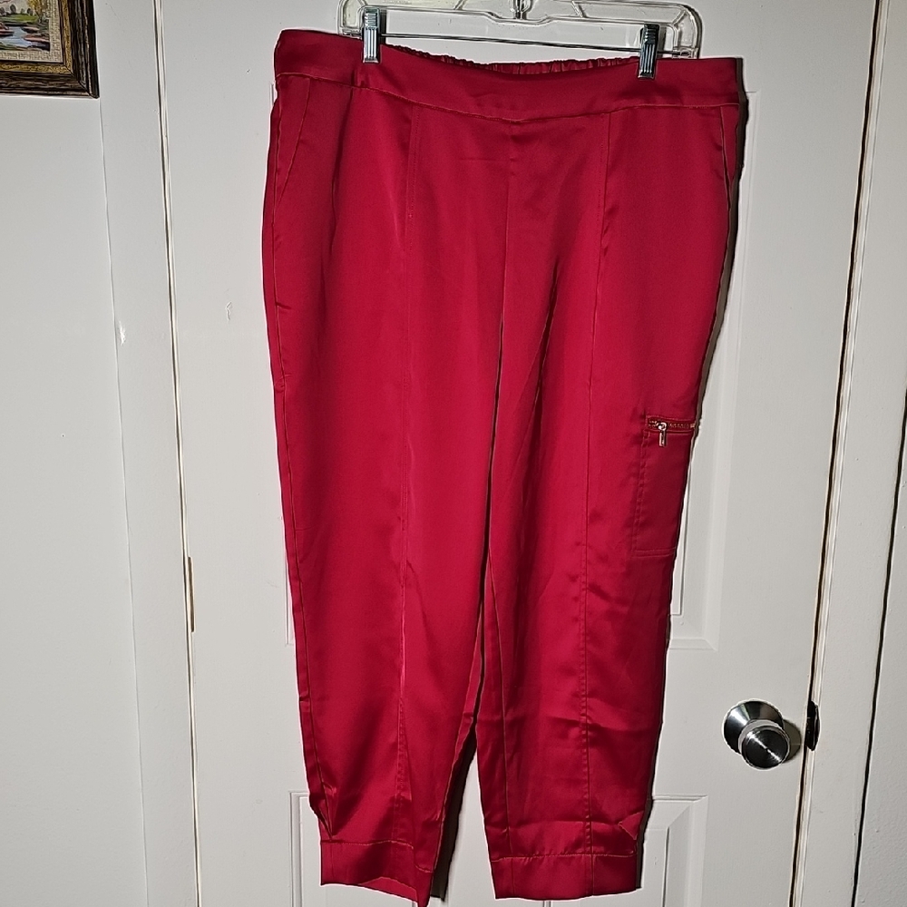 Red‎ Satin Cargo Pants. NWOT. size Large P. By Isaac Mizahi Live.